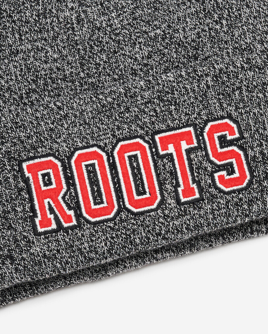 kindermütze mit applikationen im stil der northern roots-kollektion