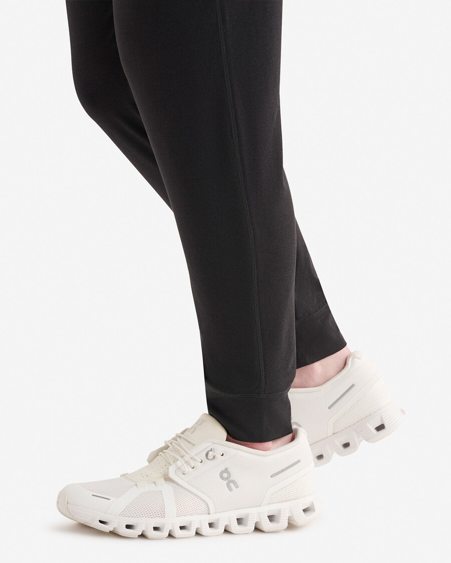 renew knit jogger