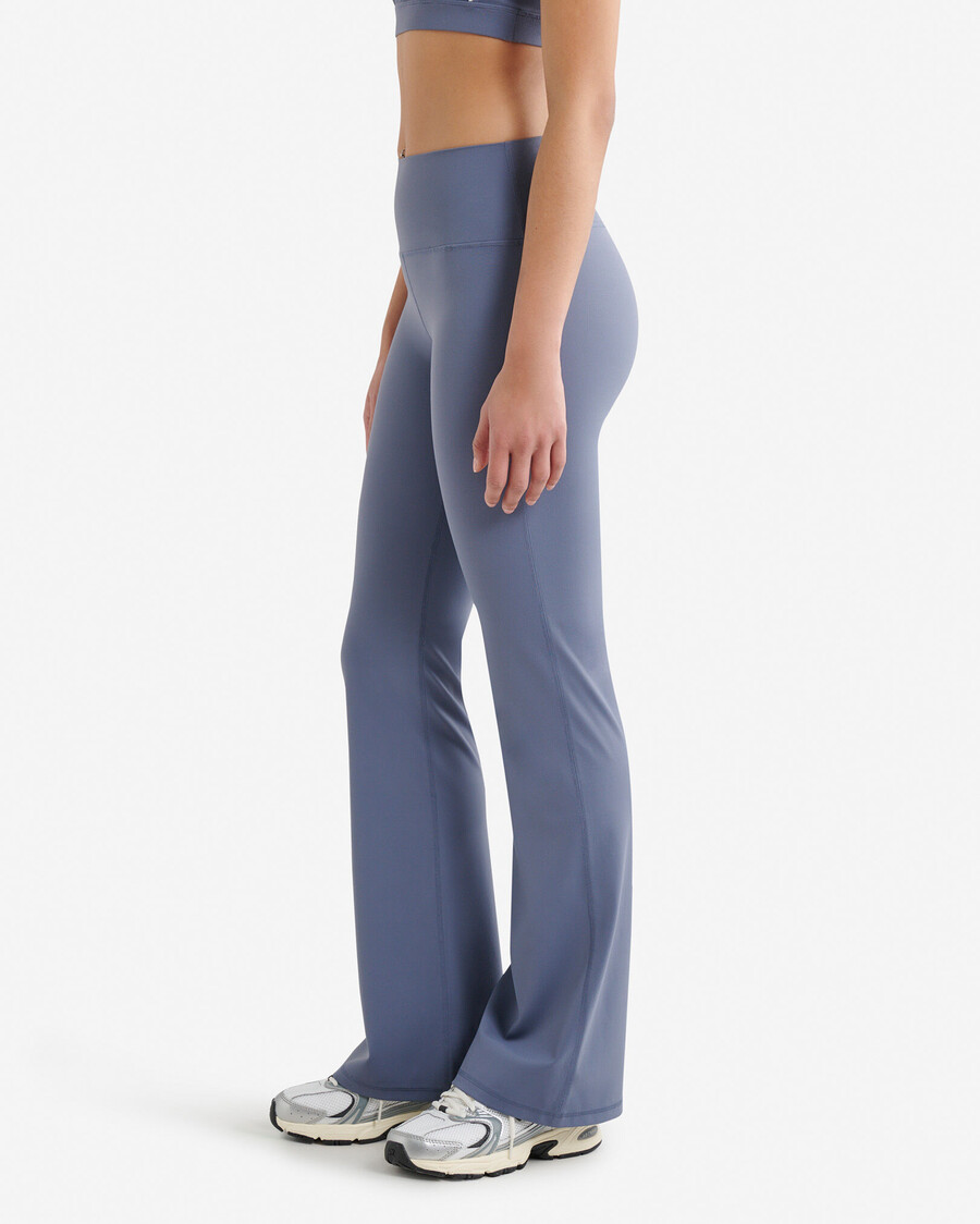 restore stretch flare leggings