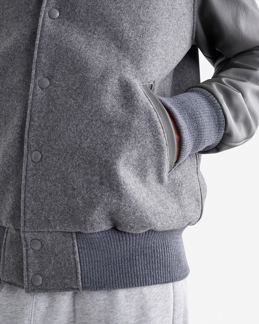 klassische collegejacke für herren