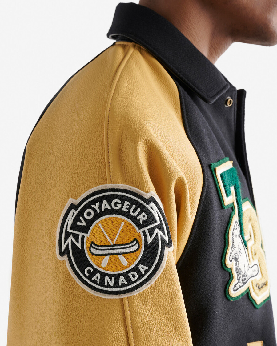 beaver canoe collegejacke