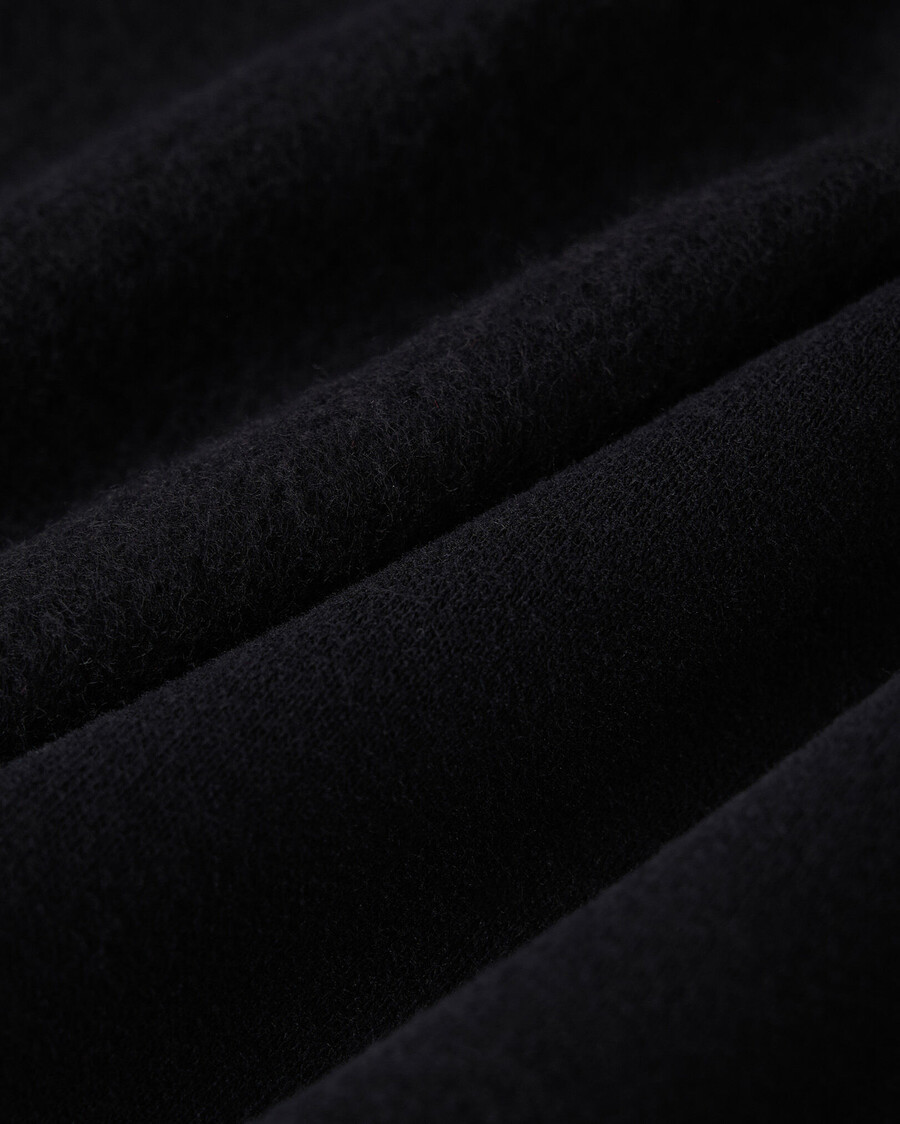 love studio fleece crew