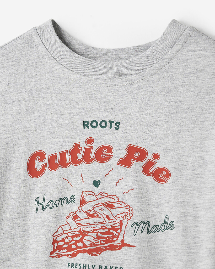 t-shirt mit kleinkind-lebensmittel-motiv