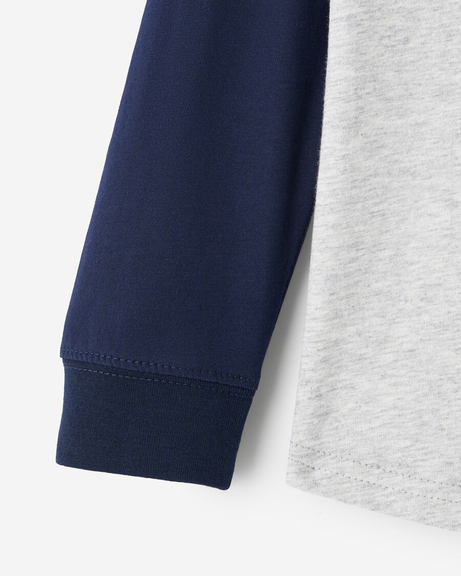 kariertes baseball-t-shirt für kleinkinder